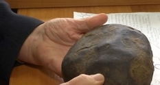 Вызвал пожар и охлаждался несколько часов: в Карпатах упал метеорит