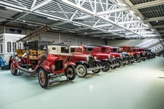In Holland, the largest collection of rare cars Ford