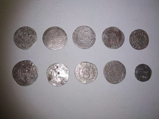10 старинных серебряных монет из печки