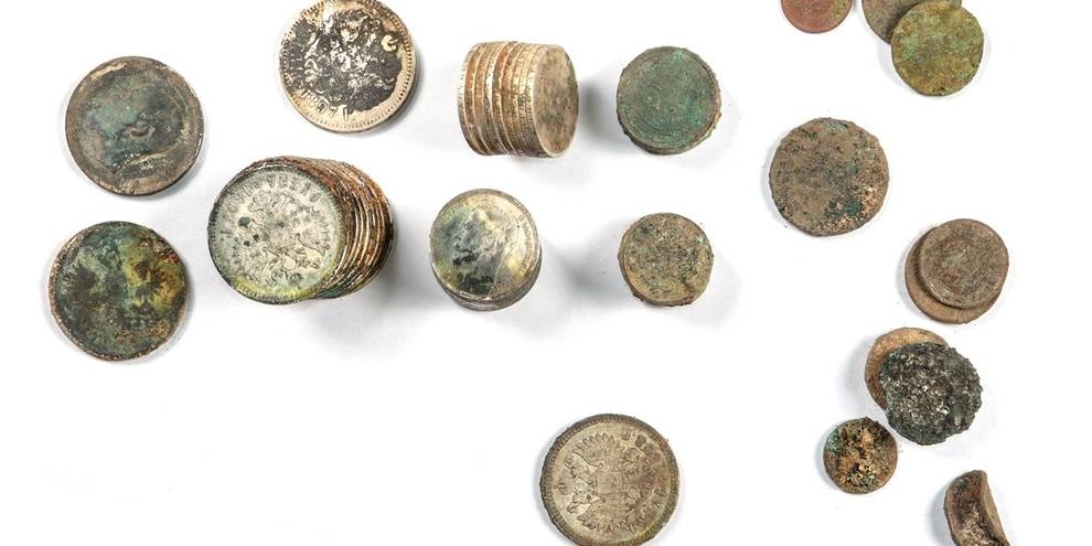 Срібло і мідь: під час розкопок старого будинку знайшли монетний скарб XIX-XX століть