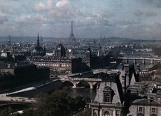 The epicenter of art and progress: a photo of Paris in 1923