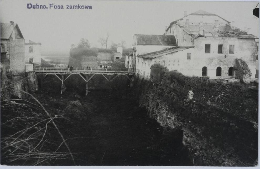 Volyn palaces in the 1920-1930s: photos from the Polish archive