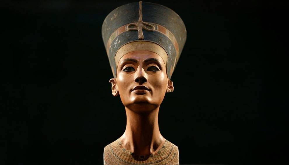 Nefertiti: 