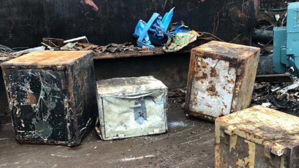 An old safe filled with money was handed over for scrap