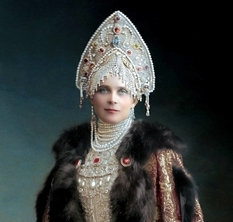 Раскрашенные фотографии с костюмированного бала Романовых