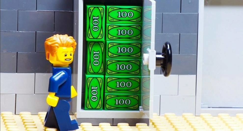 Earn on toys: Lego as an investment object