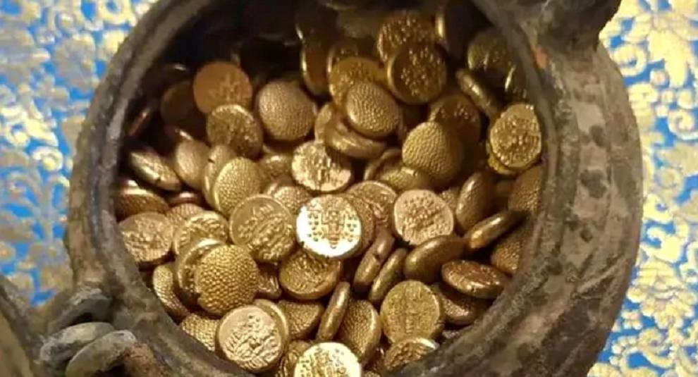 A large hoard of gold coins has been discovered in India