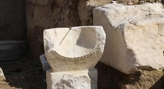 В Турции нашли древние солнечные часы