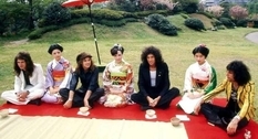A fragment of Queen's life: a trip to Japan