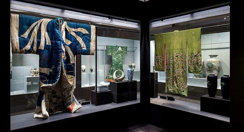 The kimono collection of Nasser Khalili