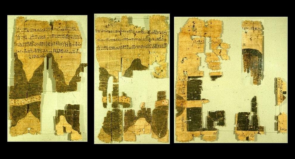 Turin papyrus map: ancient Egyptian plan with geological information