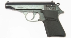 На Julien’s Auctions за четверть миллиона долларов продали пистолет из фильма об агенте 007