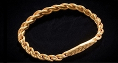 X-century Treasure: Jewelry discovered on the Isle of Man