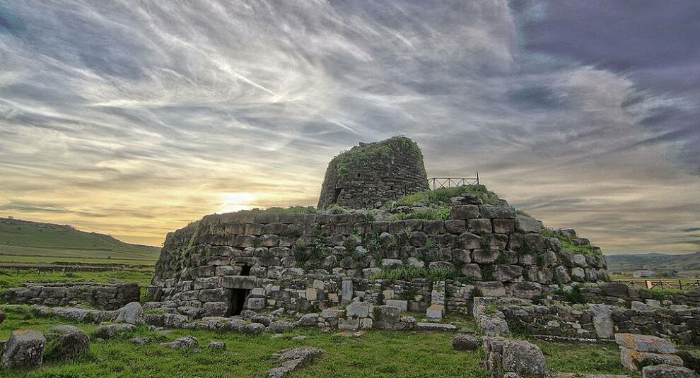 Santo Antine: one of the largest nurags in Sardinia