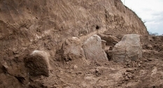 Українські археологи знайшли курган, який добудовувався протягом декількох століть