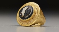 Ювелірне мистецтво Стародавньої Греції: золоте кільце з камеєю з сардонікса