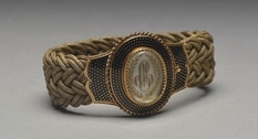 Ann Louise Lutie's collection of Gold Jewelry