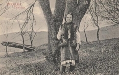 Безрукавки с укарашениями и платья с вышивкой: как одевались гуцулы в первой половине XX века