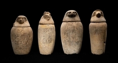 A burial site with many ceramic vessels has been discovered in Egypt