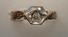 Kolekcja złotych pierścionków Roberta Sodena