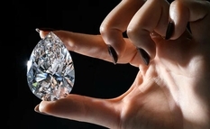 Не оправдал ожиданий: крупнейший бриллиант «Скала» ушел с молотка всего за 21,9 млн долларов