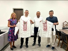 Турецкий байрактар украсил украинскую вышиванку
