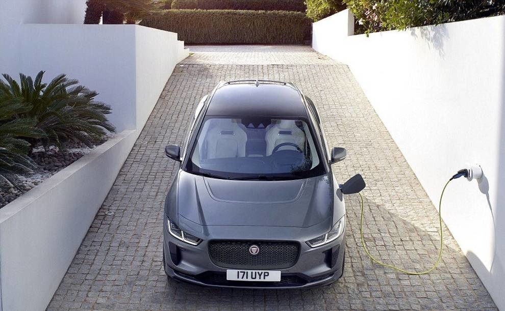Jaguar abandon internal combustion engines