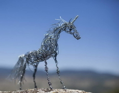 Fragile beauty: animals made of wire