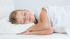 Хороший сон в детстве – спасение от лишнего веса