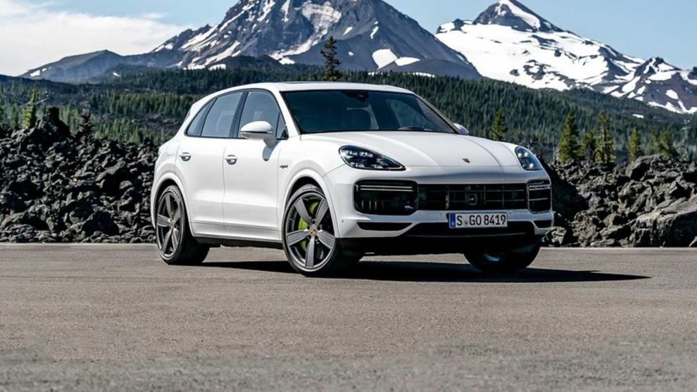 Porsche презентовала самый мощный Cayenne