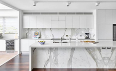 White kitchen: talked about the advantages and disadvantages