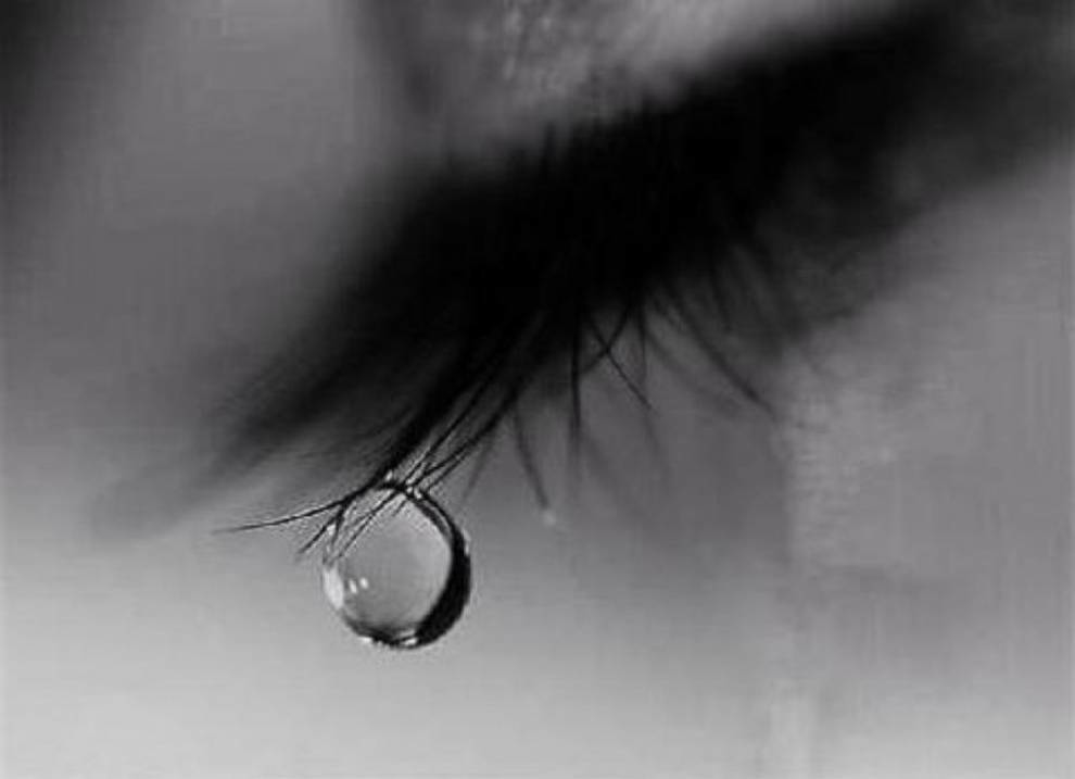 Kryształy z oczu: mieszkaniec Armenii płacze „diamentowymi łzami”