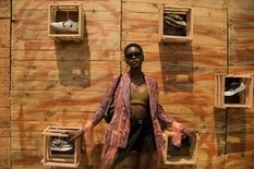 Goście tygodnia mody w Lagos szczycili się żywymi obrazami