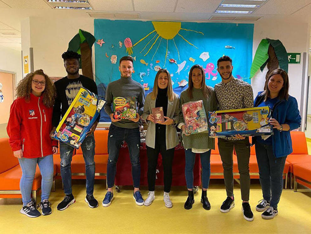 Famous football players spent in the UK hospitals for Christmas (PHOTO, VIDEO)