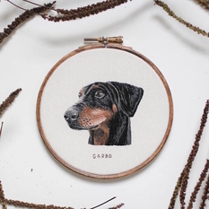 Британка вишиває чарівних собак на тканини (ФОТО)