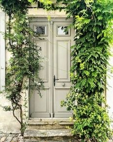 Британка фотографирует двери, которые выглядят будто с открыток (Фото)