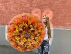 Flower hobby: Danish artist creates voluminous plants from tissue paper (Photo)