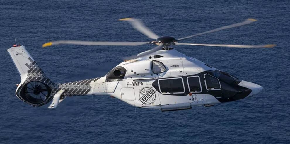Airbus показал свой новый серийный вертолет (Видео)
