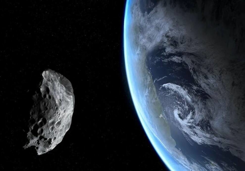 Астероид размером с автомобиль облетел Землю (Видео)