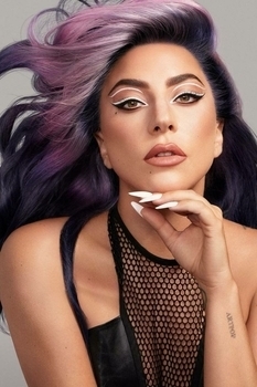 Lady Gaga zaprezentowała kolejną nowość swojej marki kosmetycznej (Foto, Wideo)