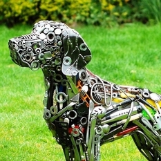 Metal parts and lifelike shapes - American recycling sculptures (Photo)