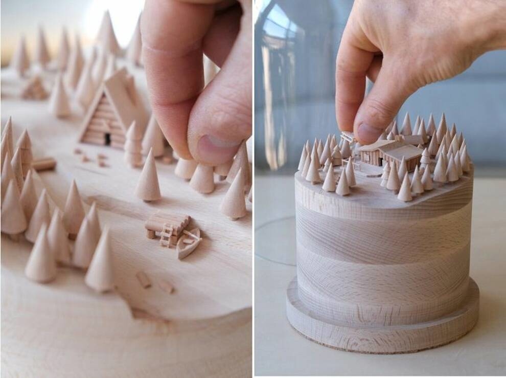 Miniature size and natural wood - sculptures by a French master
