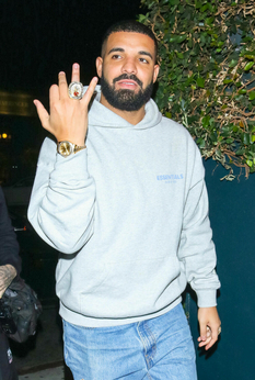 Rapper Drake has collected the world's largest watch collection