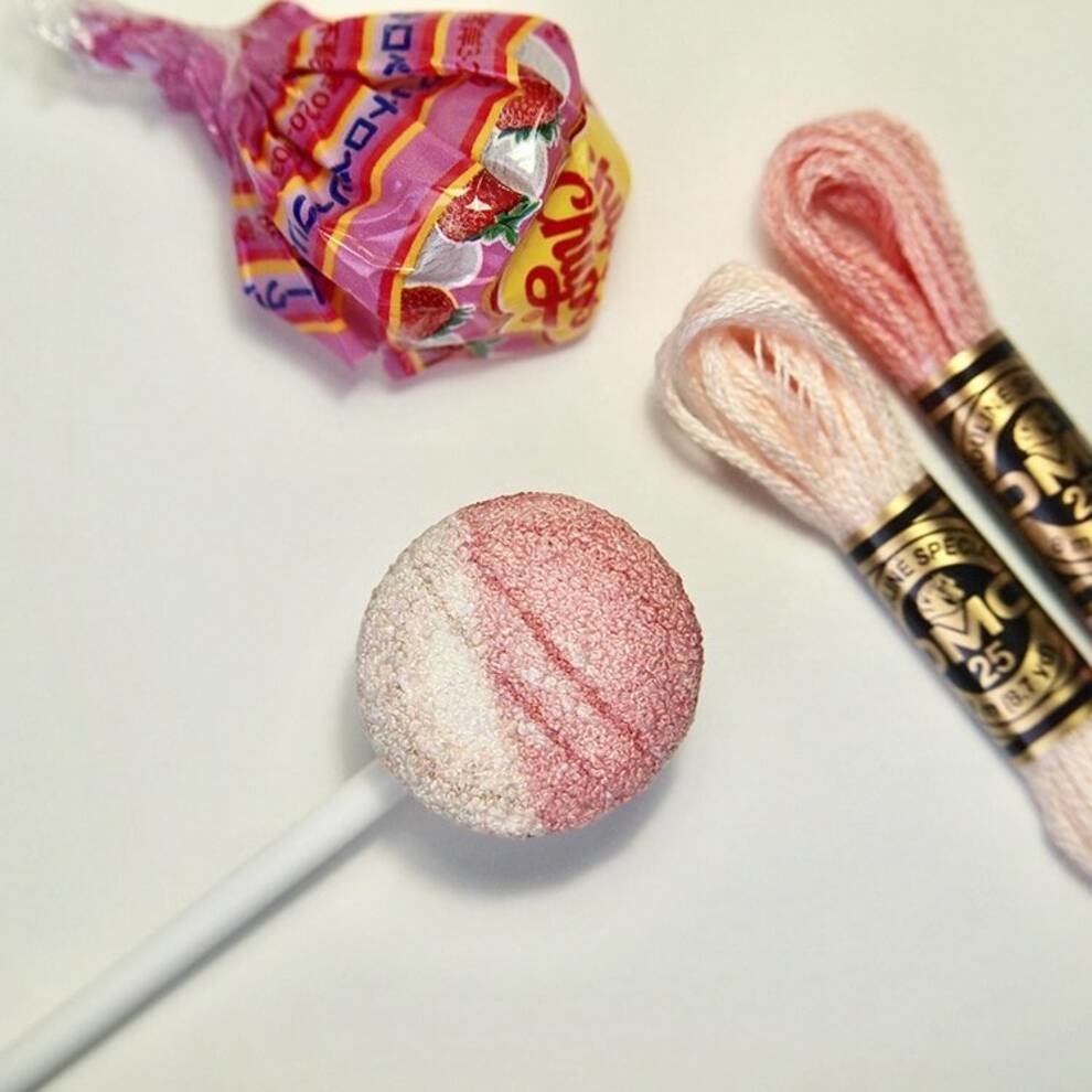 Threads, hooks and some sweets - handmade voluminous food design (Photo)