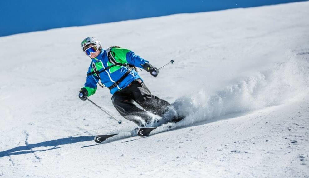 Skiing: tips for beginners on choosing equipment