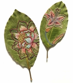 Szwaczka haftuje wzory na liściach z własnego ogrodu (FOTO)