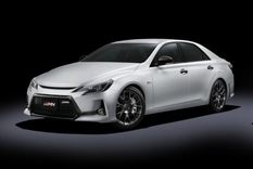 Mark X: nowość od Toyota z dachem z carbonu