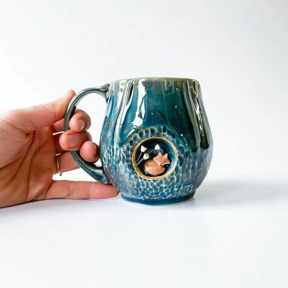 A coffee mug with a secret: US artist creates touching ceramics