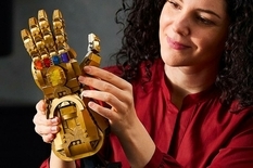 Lego poświęci nowy zestaw rękawicy Thanosa