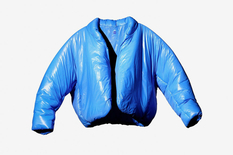 Куртка без молнии — первая вещь из коллаборации с Gap и Канье Уэста